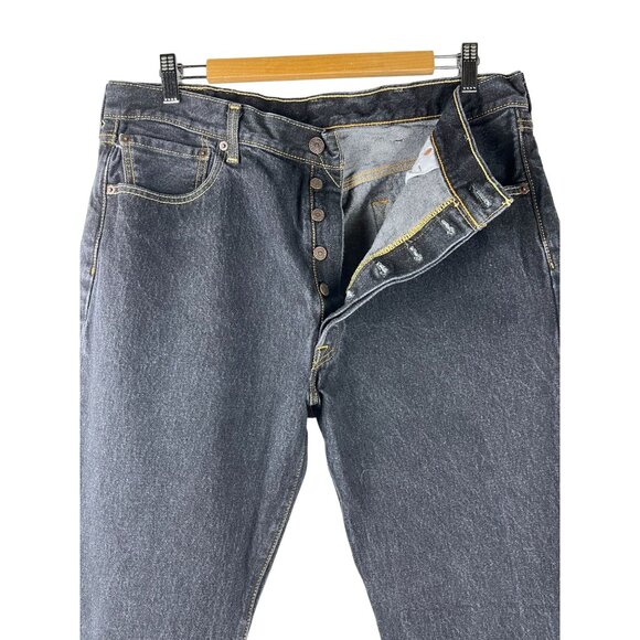 Levi's Strauss & Co 501 Straight Fit Button Fly Jeans, Mens Size 38/34 - Picture 4 of 9